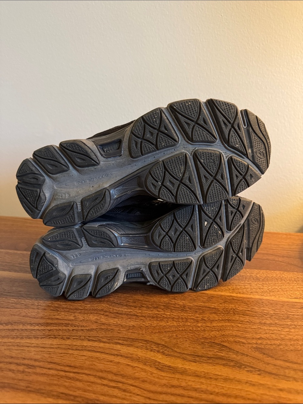 ASICS® GEL-NYC Sneakers - Picture 2 of 3